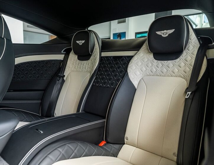 Bentley Continental GT Kupé 6,0 l 467 kw