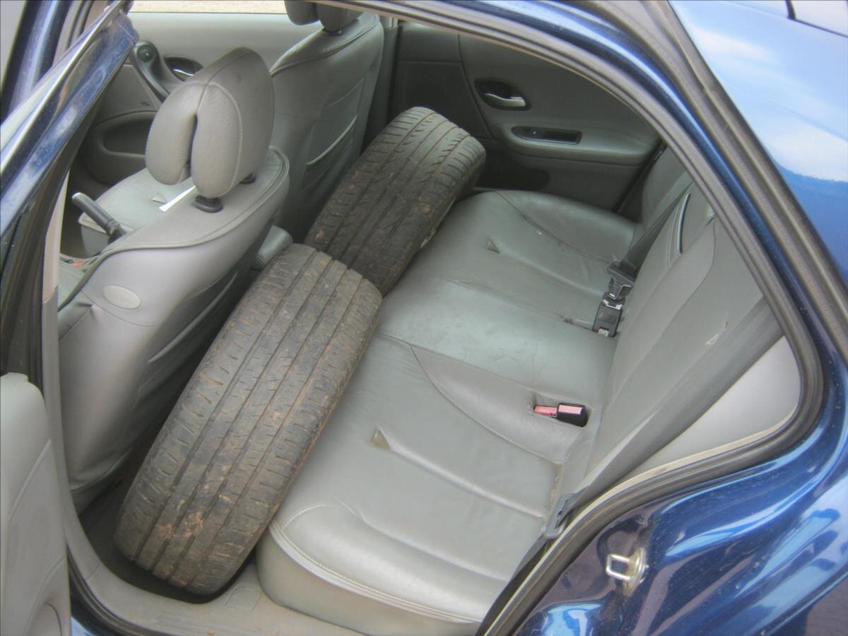 Renault Laguna Hatchback 1,8 l 86 kw