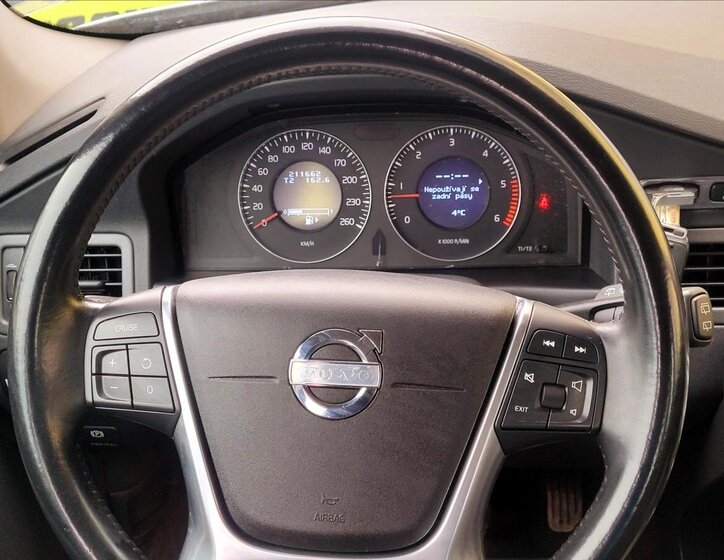 Volvo V70 Kombi 2,4 l 129 kw