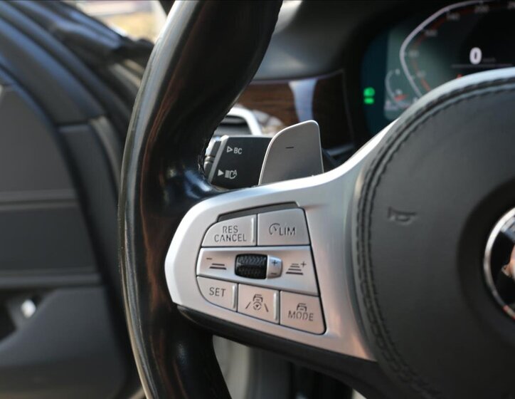 BMW Řada 7 Sedan / Limuzína 3,0 l 294 kw