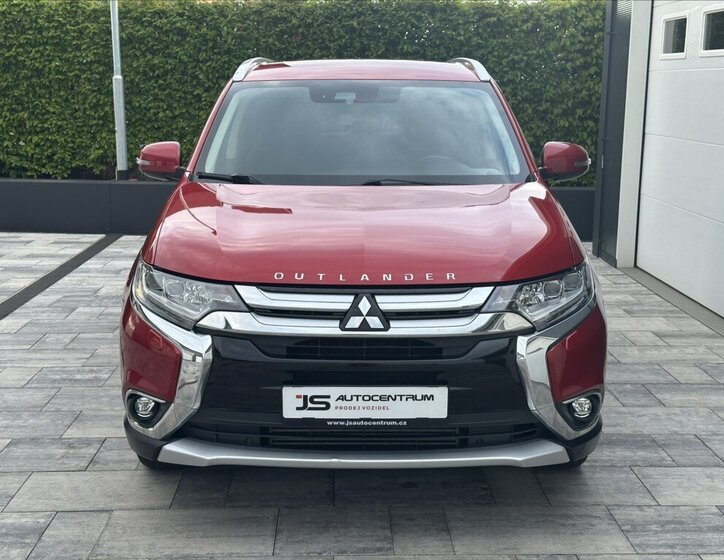 Mitsubishi Outlander SUV / Terénní 2,3 l 110 kw
