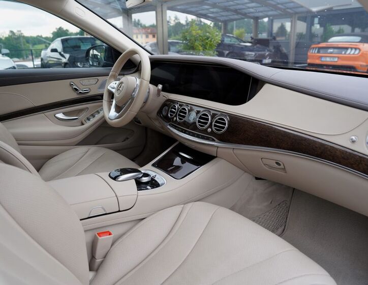 Mercedes-Benz Třídy S 33