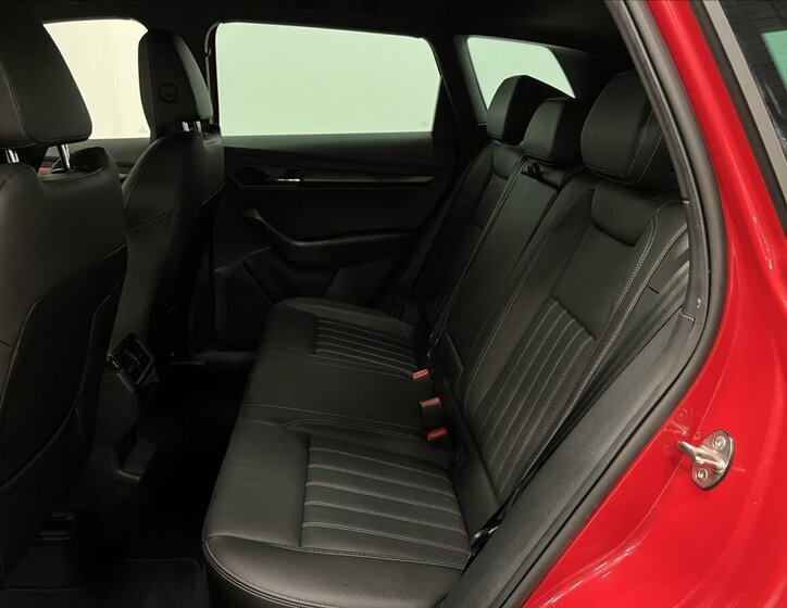 Škoda Karoq SUV / Terénní 2,0 l 140 kw