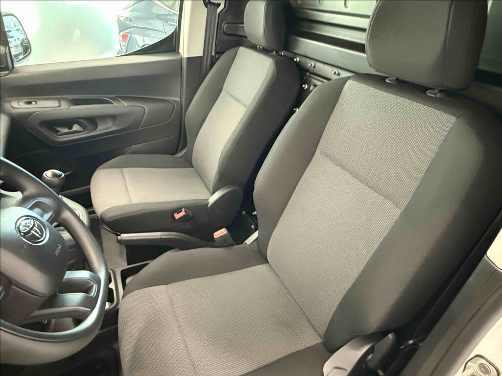 Toyota ProAce City VAN-Minibus 1,5 l 75 kw