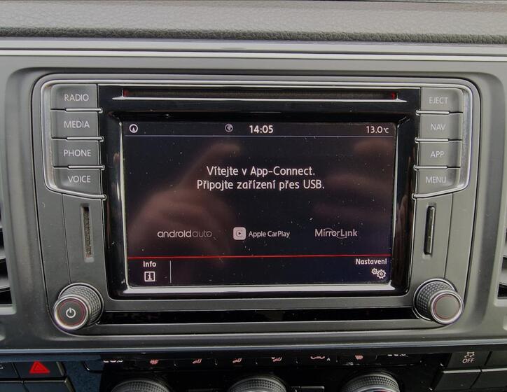 Volkswagen Multivan 29