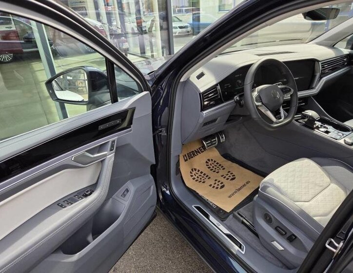 Volkswagen Touareg SUV 3,0 l 210 kw