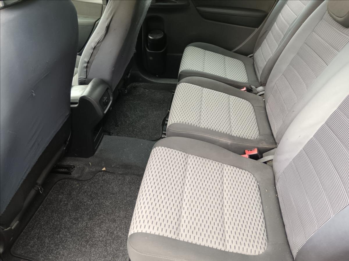 Volkswagen Sharan Kombi 2,0 l 103 kw