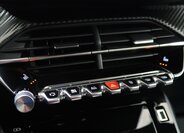 Peugeot 2008 Hatchback 1,2 l 96 kw