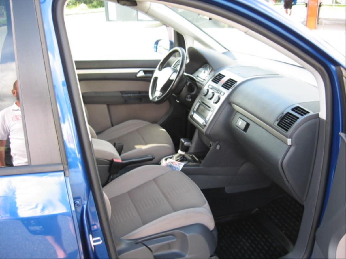 Volkswagen Touran Kombi 2,0 l 103 kw