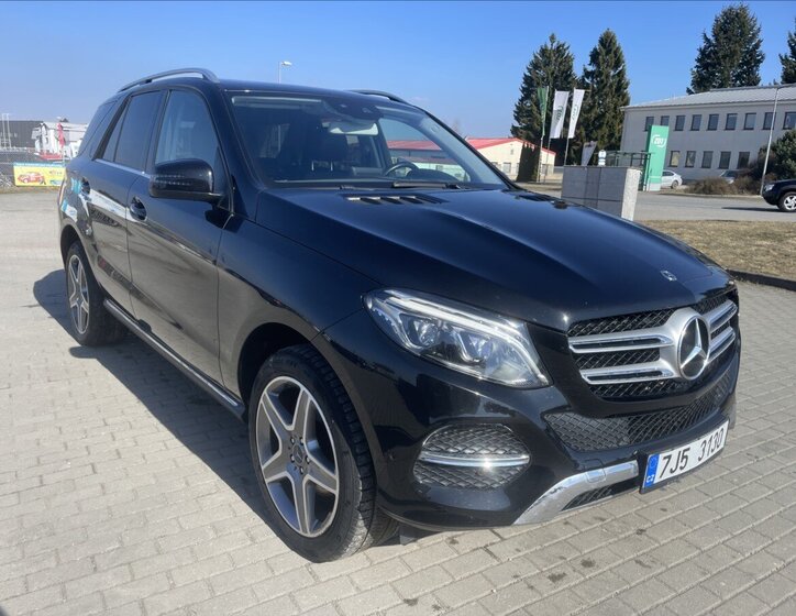 Mercedes-Benz GLE SUV / Terénní 3,0 l 190 kw