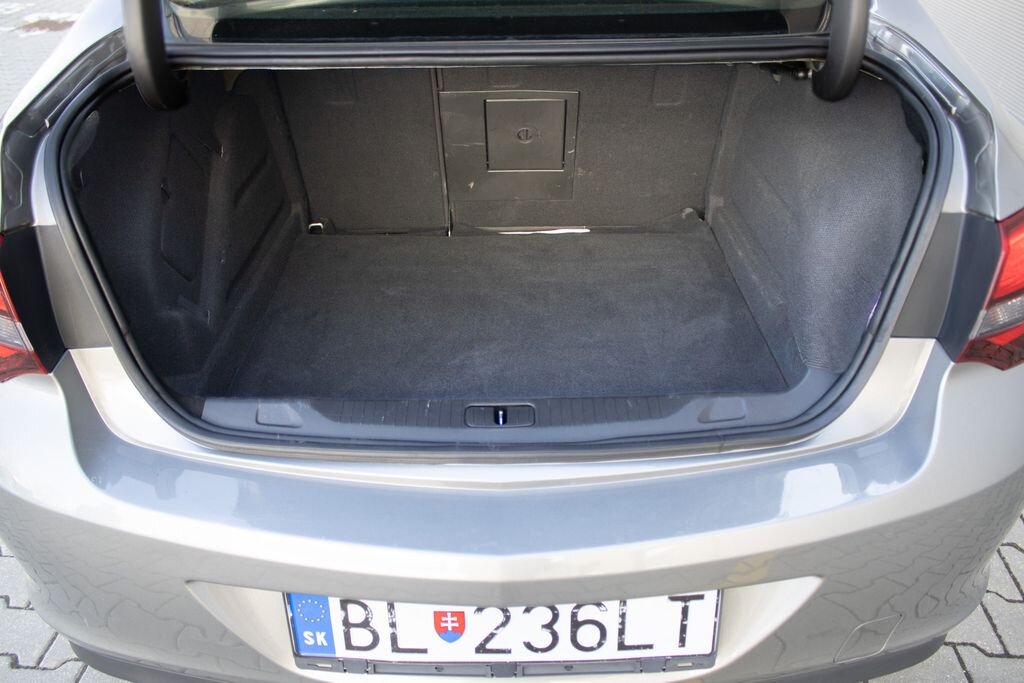 Opel Astra Sedan / Limuzína 1,4 l 103 kw