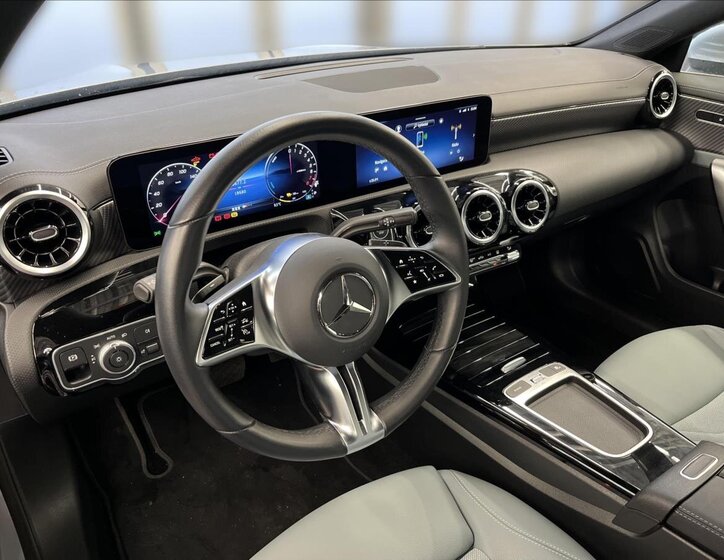 Mercedes-Benz CLA Kupé 1,3 l 120 kw