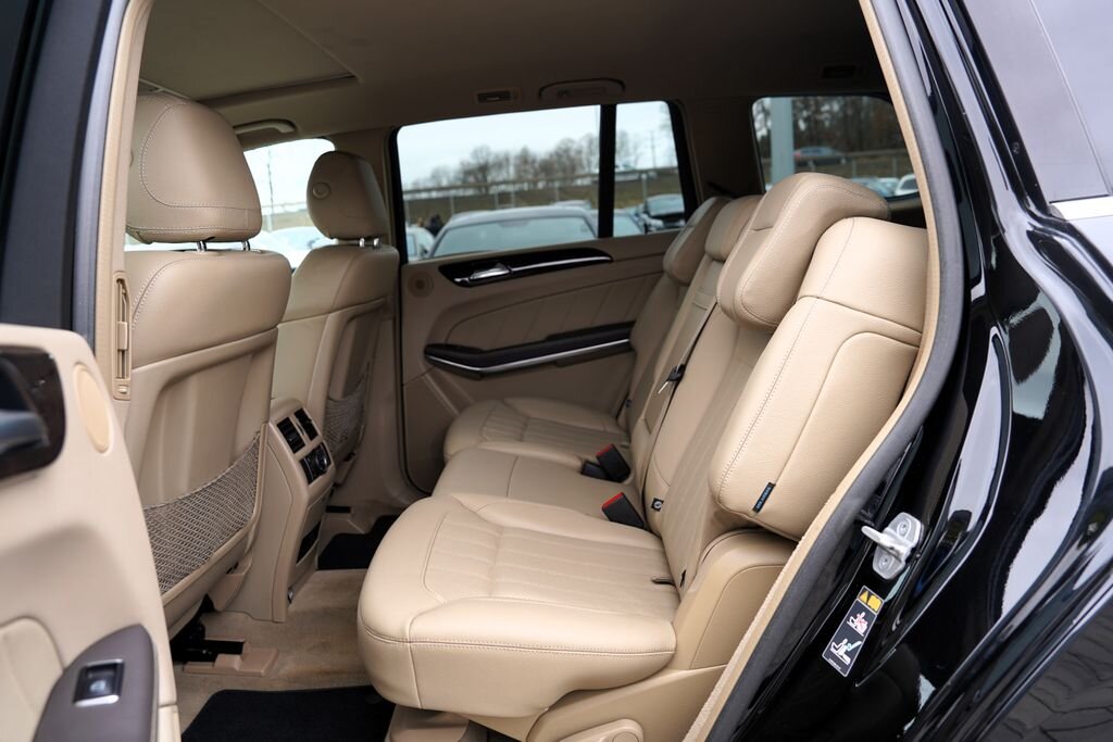 Mercedes-Benz GL SUV 4,7 l 320 kw