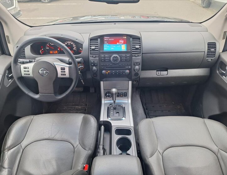 Nissan Navara Pick-up 3,0 l 170 kw