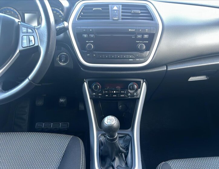 Suzuki SX4 S-Cross 15