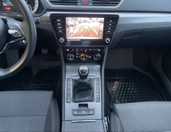 Škoda Superb Kombi 2,0 l 110 kw