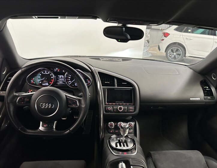 Audi R8 Kupé 5,2 l 386 kw