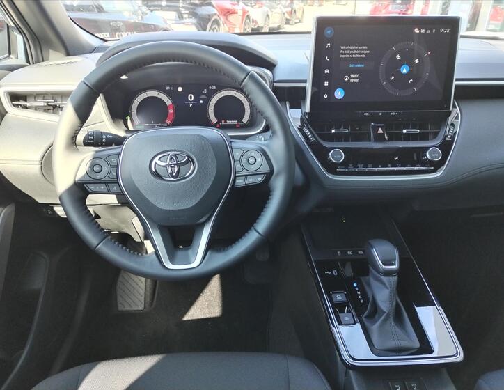 Toyota Corolla Cross 5