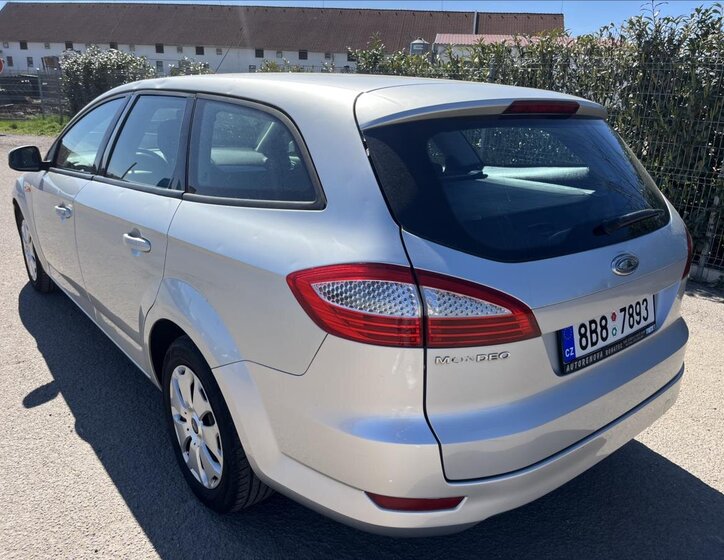 Ford Mondeo Kombi 2,0 l 103 kw