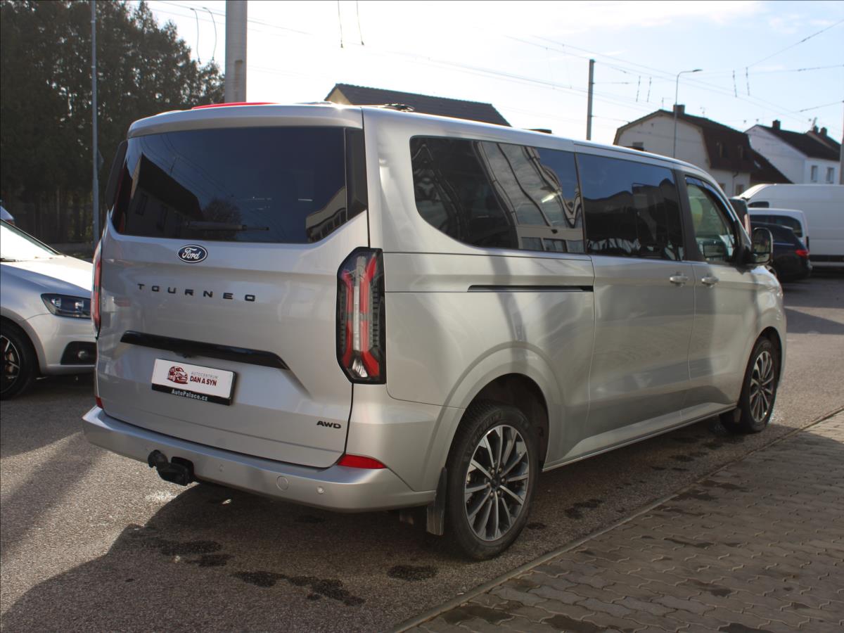 Ford Tourneo Custom