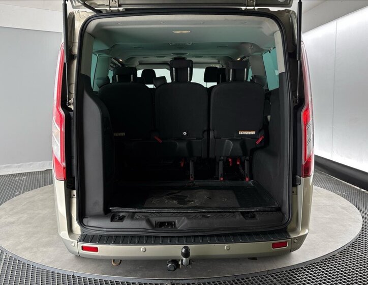 Ford Tourneo Custom Kombi 2,0 l 125 kw
