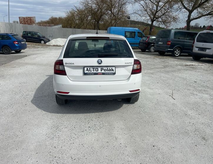 Škoda Rapid 13