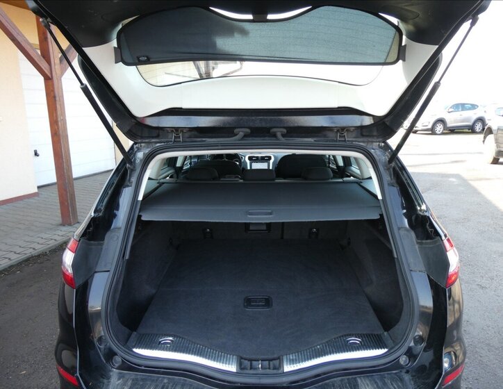 Ford Mondeo Kombi 2,0 l 110 kw