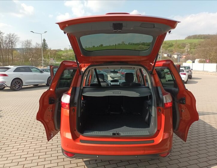 Ford Grand C-MAX MPV 2,0 l 103 kw