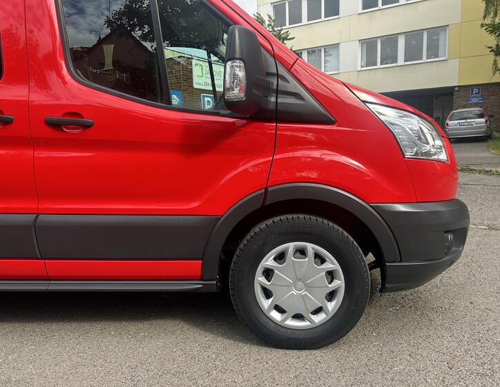 Ford Transit 19
