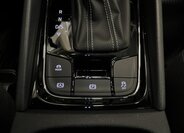 Škoda Karoq SUV 1,5 l 110 kw