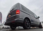 Volkswagen Multivan 38