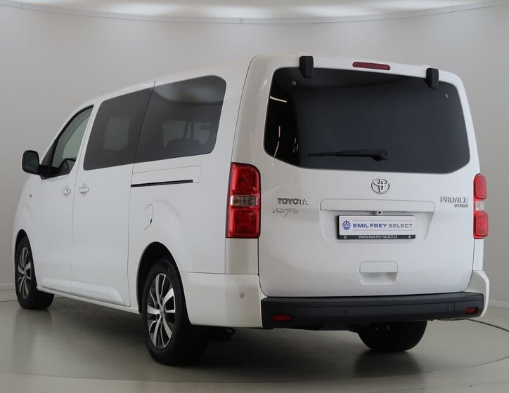 Toyota ProAce VAN-Minibus 2,0 l 130 kw