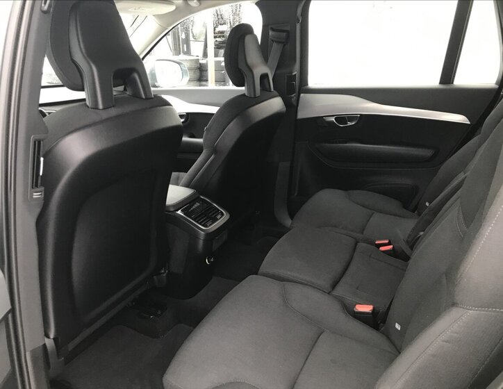 Volvo XC90 SUV 2,0 l 173 kw