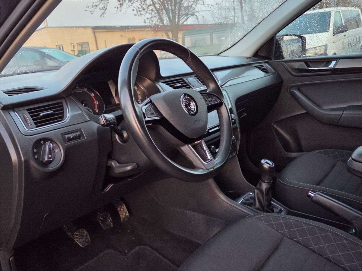 Škoda Rapid Hatchback 999,0 81 kw