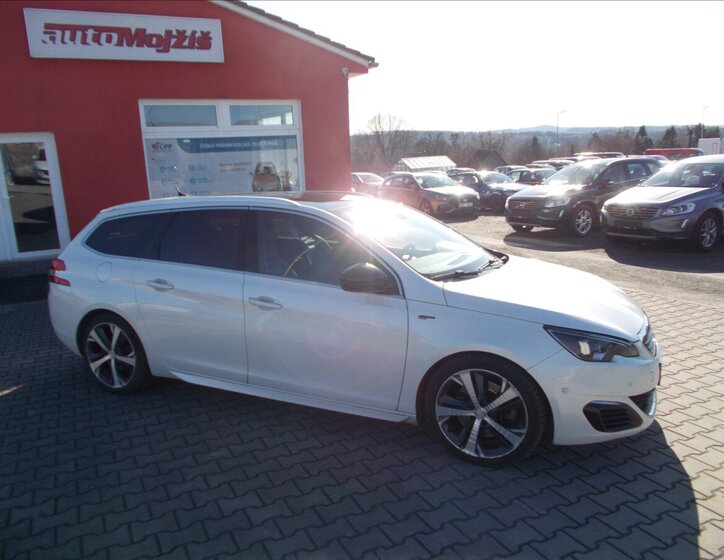 Peugeot 308 Kombi 2,0 l 133 kw