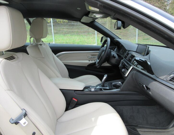 BMW Řada 4 Kabriolet 2,0 l 135 kw