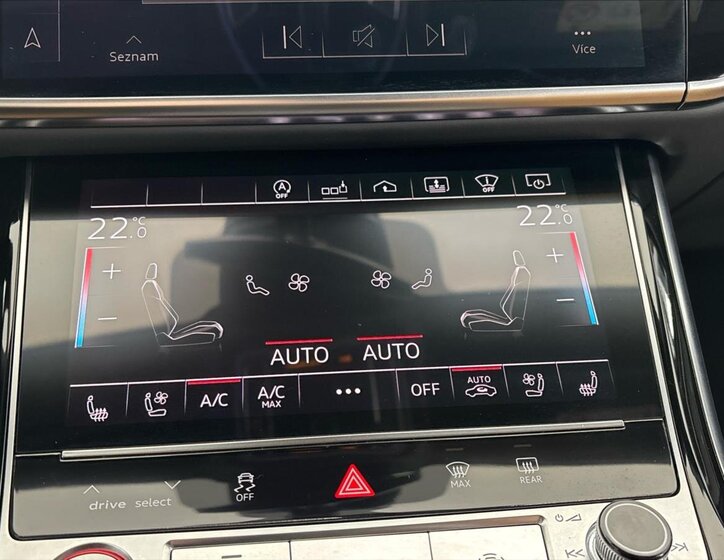 Audi S8 Sedan / Limuzína 4,0 l 420 kw