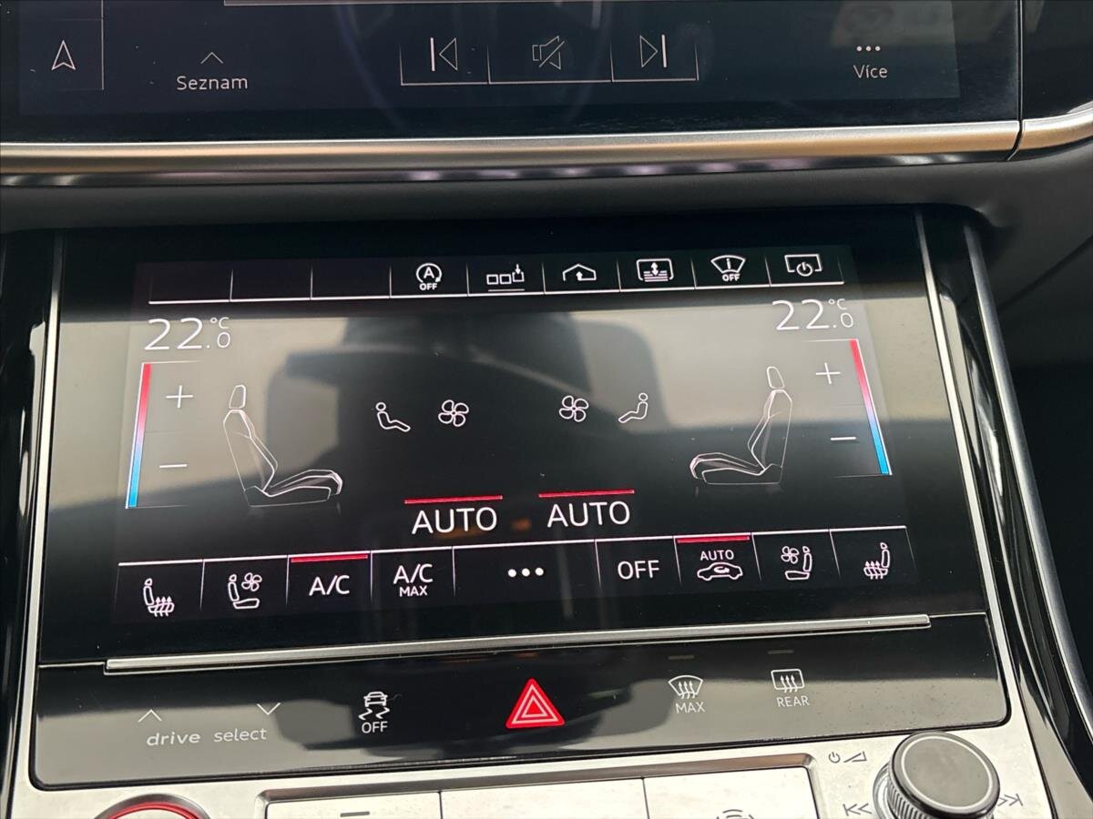 Audi S8 Sedan / Limuzína 4,0 l 420 kw