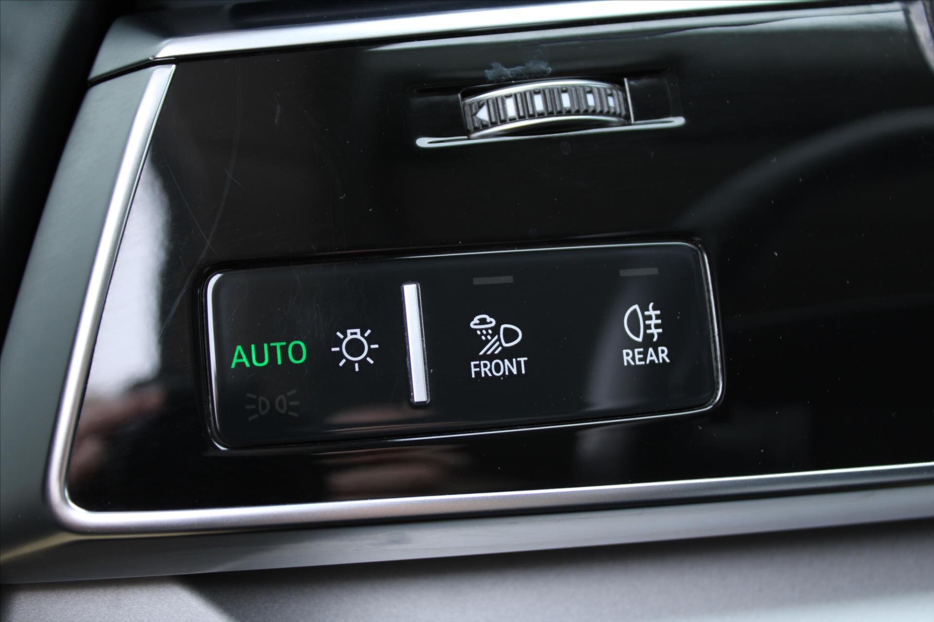 Audi Q8 SUV / Terénní 3,0 l 250 kw