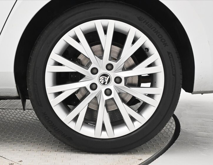 Škoda Superb Kombi 1,4 l 115 kw