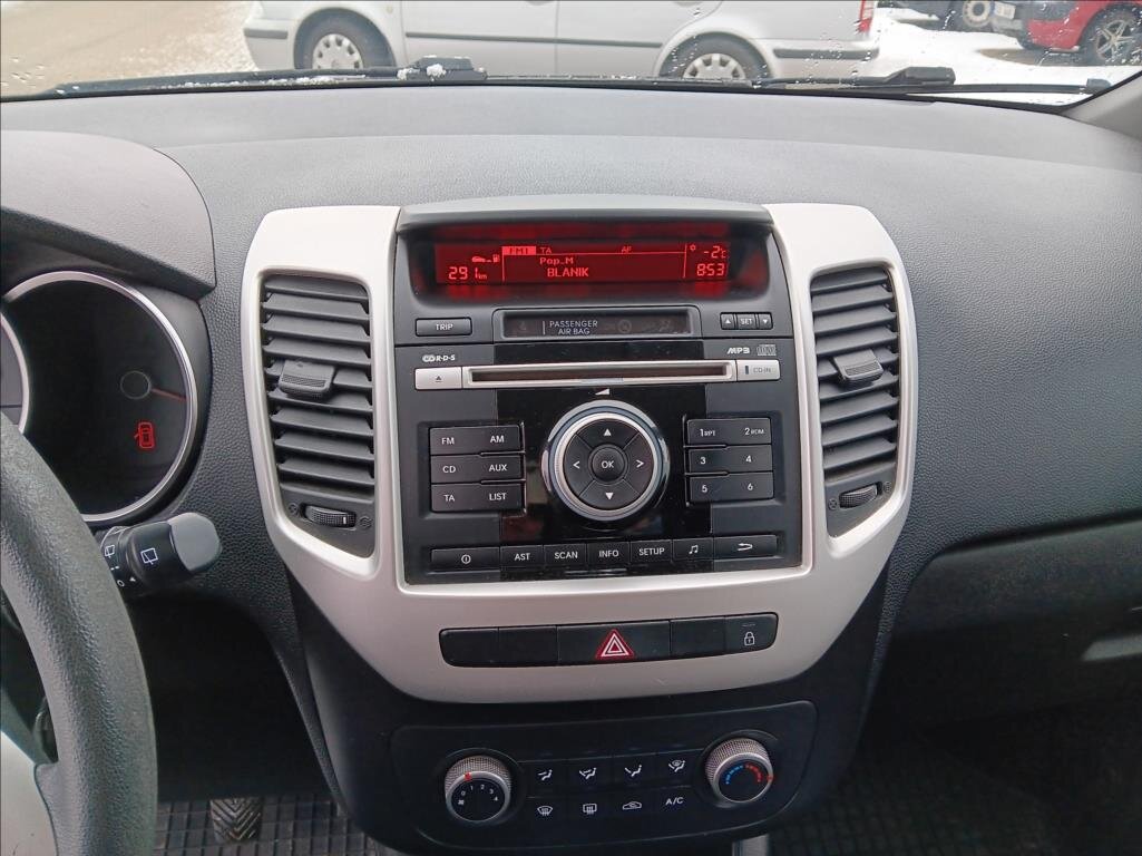 KIA Venga MPV 1,4 l 66 kw