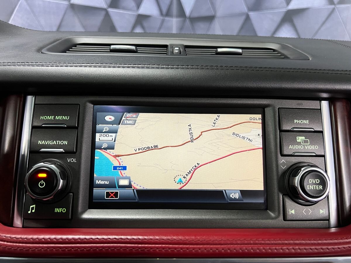 Land Rover Range Rover SUV / Terénní 4,4 l 230 kw