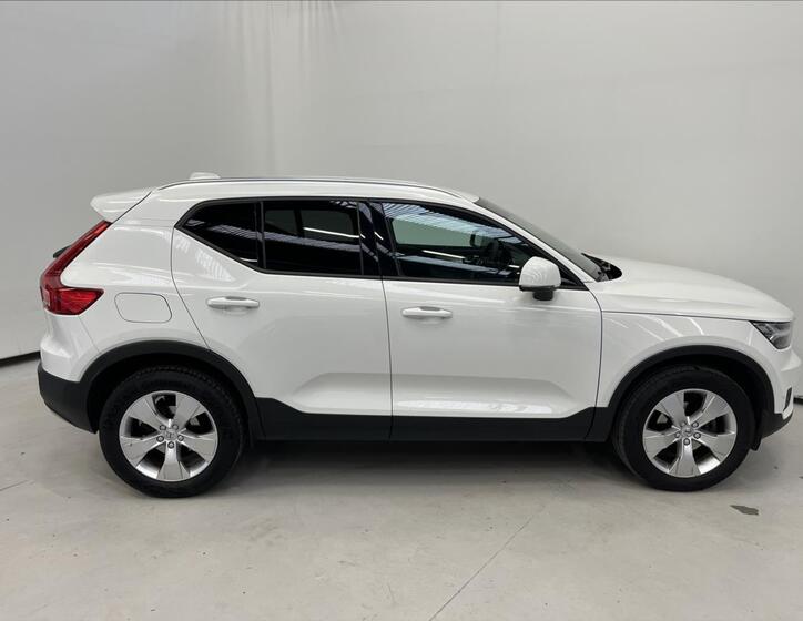 Volvo XC40 3