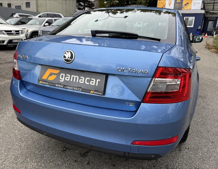Škoda Octavia 10
