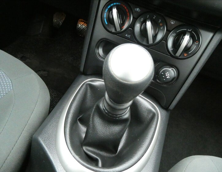 Nissan Qashqai SUV / Terénní 1,5 l 78 kw