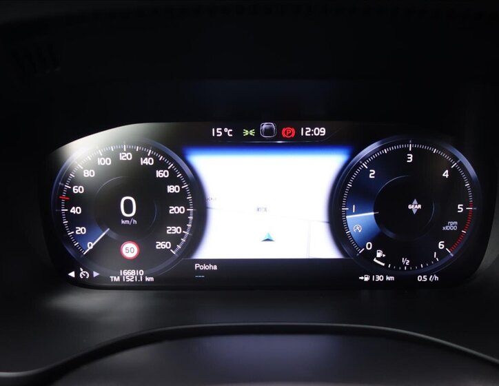 Volvo XC60 SUV / Terénní 2,0 l 110 kw