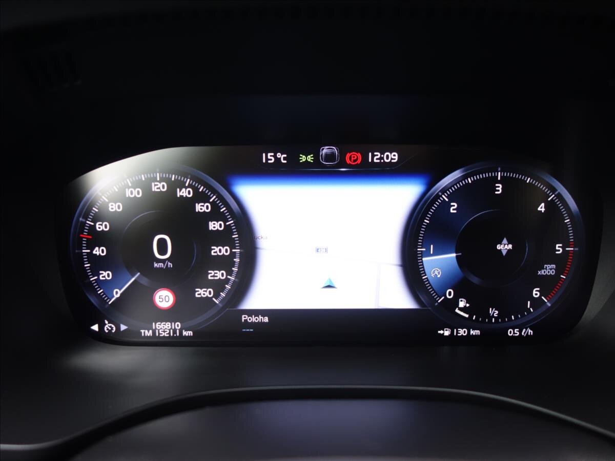 Volvo XC60 SUV / Terénní 2,0 l 110 kw