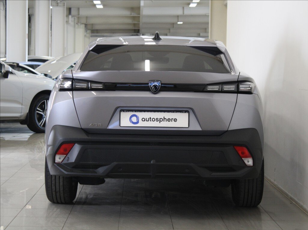 Peugeot 408 Liftback 1,2 l 96 kw