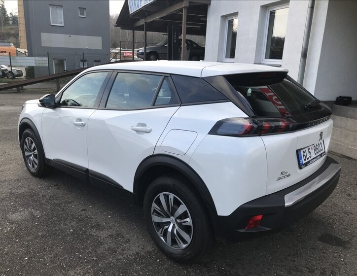 Peugeot 2008 Hatchback 1,2 l 74 kw