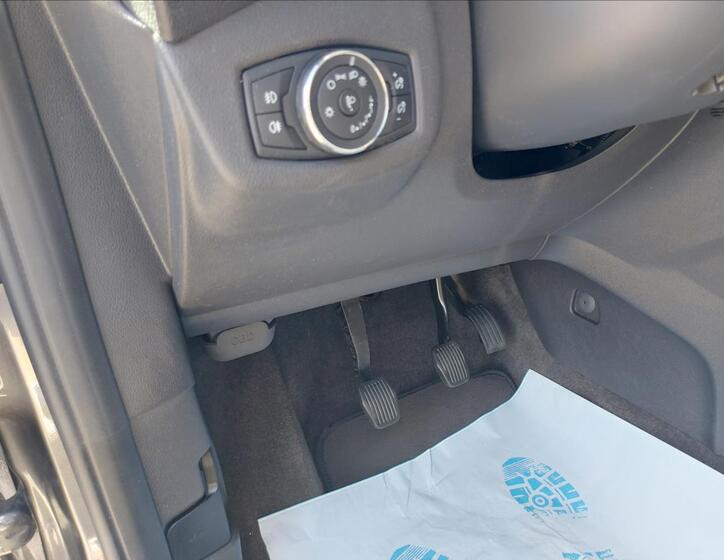 Ford Tourneo Connect 27